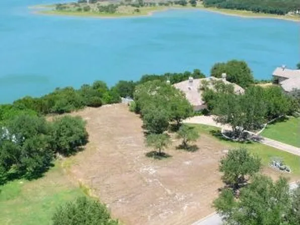 26302 Countryside Dr, Spicewood, TX 78669