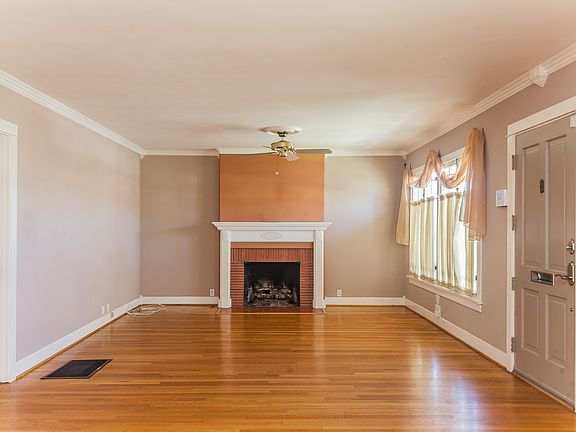 5th image of 8628 California Ave