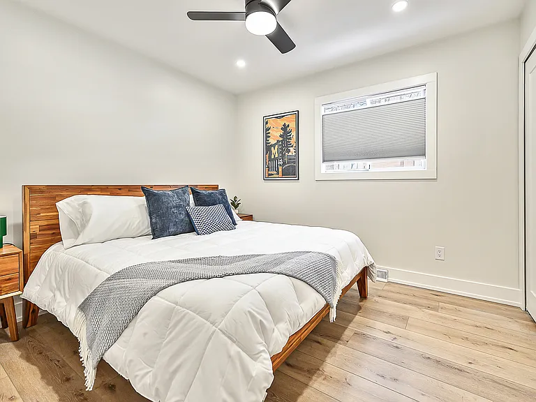 504 Ventura Ct — Photo 13