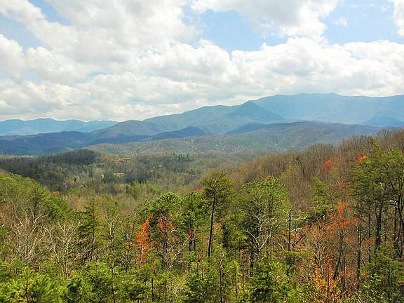 5th image of Mountain Dr
