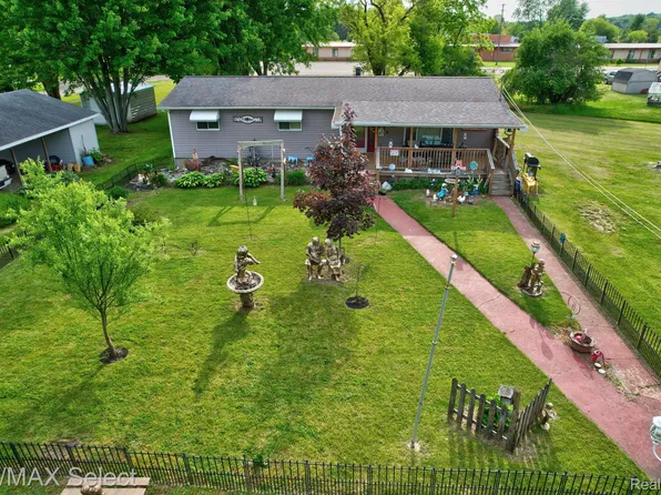 205 Jefferson St, Otisville, MI 48463