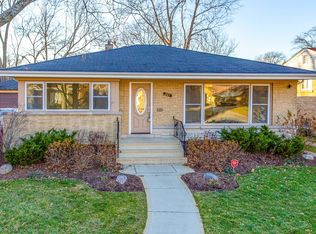 201 Thelin Ct, Wilmette, IL 60091