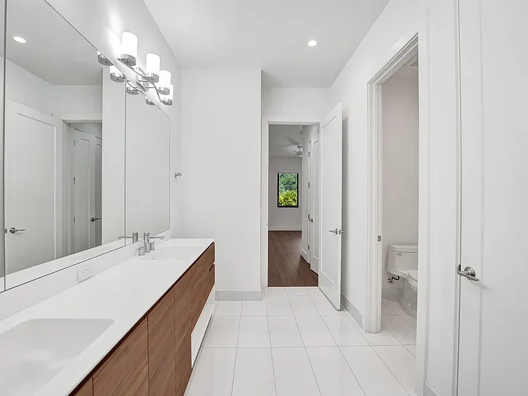 5939 Brookfield Cir W — Photo 25