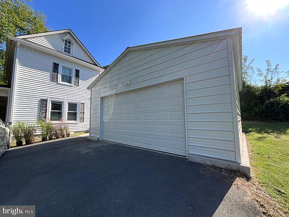 5th image of 151 Andrew Chapel Rd