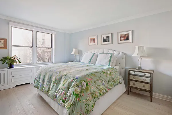 Sold by Compass | media 4