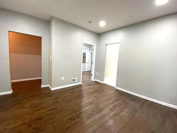 5th image of 113 Isabella Ave APT 1