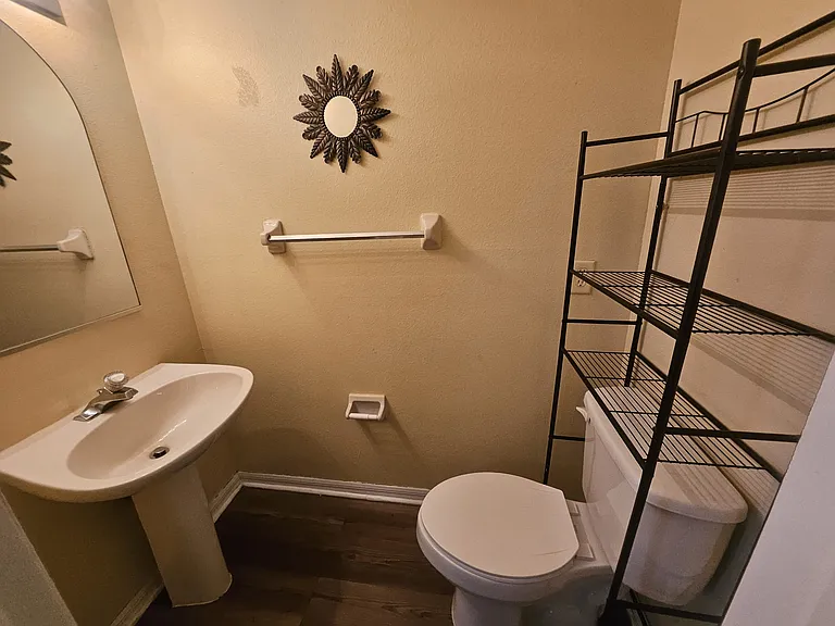 10106 Belleville Pl — Photo 29