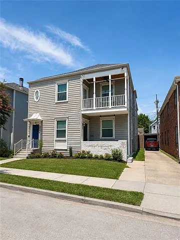 4218 Vincennes Pl