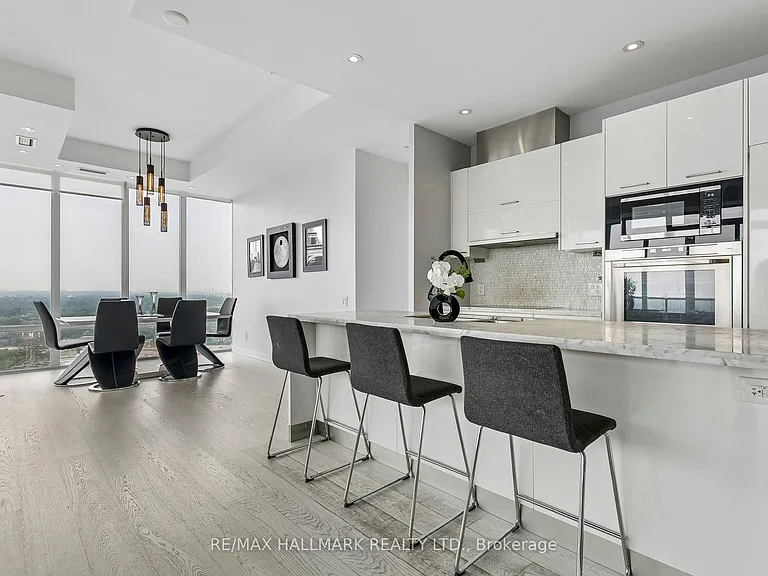 90 Park Lawn Rd #Penthouse 3101 — Photo 13
