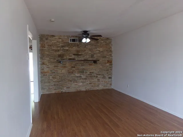 5975 Babcock Rd — Photo 12