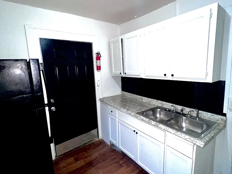 1872 Jonesboro Rd SE #1 — Photo 6