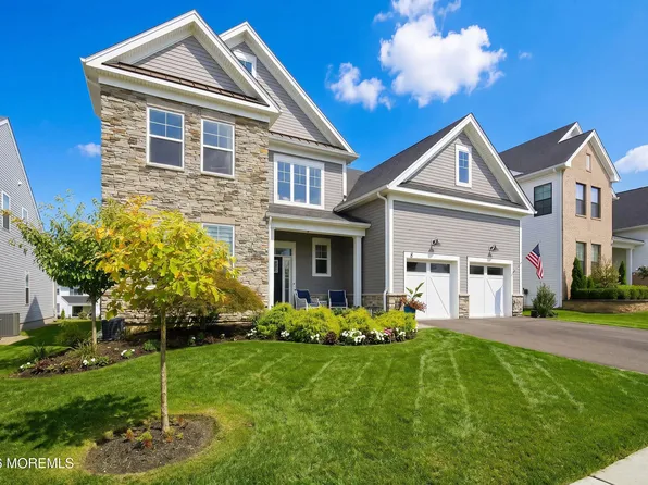 8 Ashlynn Court, Manalapan, NJ 07726