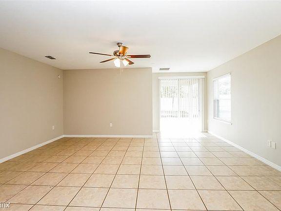 4th image of 1804R Valley Forge Dr