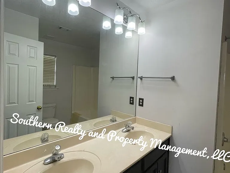 4084 Fitzpatrick Blvd — Photo 9