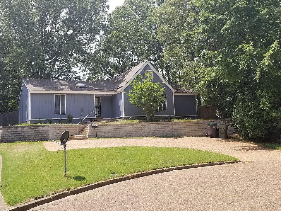 1st image of 2241 Chippingham Pl