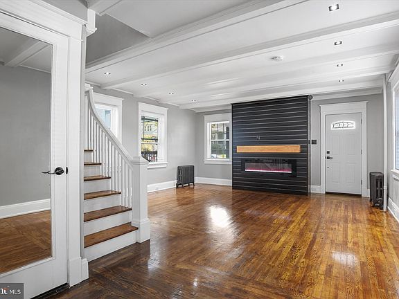 4th image of 1019 N 16th St