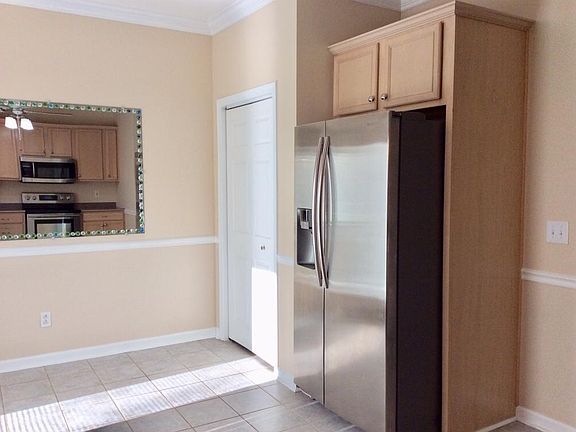 4th image of 415 E Holston Ave APT 1