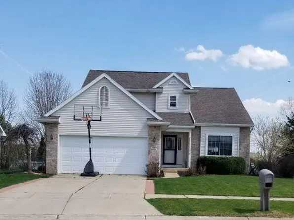 1628 Holbrook Dr, Holt, MI 48842