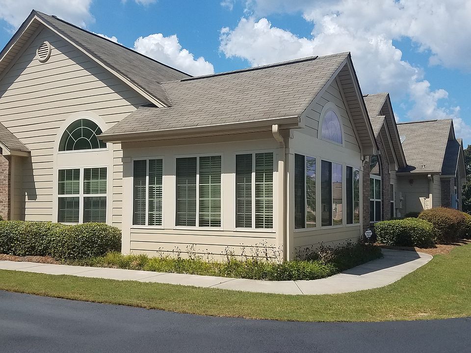 1st image of 301 Silver Summit Dr SE