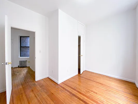 Rented by City Connections Realty | media 15