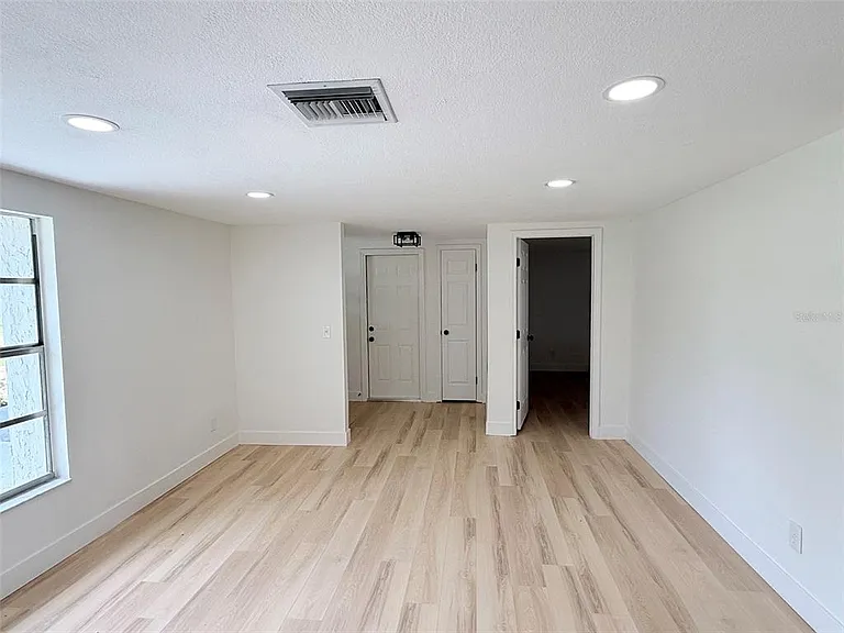 8512 Longboat Ln — Photo 4