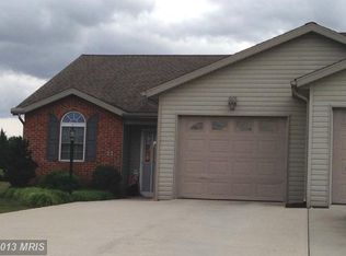 22 Homestead Dr, Greencastle, PA