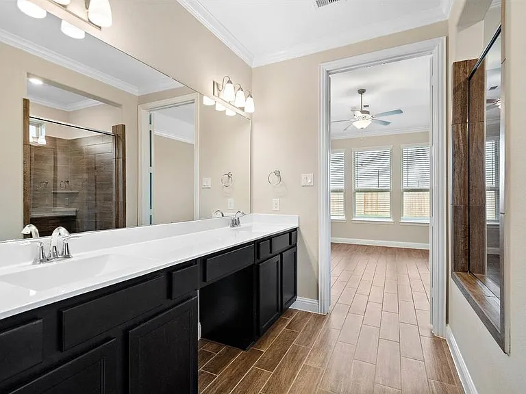 2403 Madera Landing Ln — Photo 25