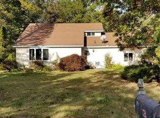 3 Sweetwater Dr, Coventry, RI 02816