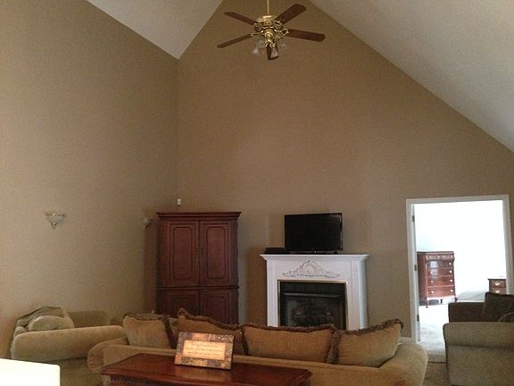 3rd image of 520 Wylou Dr NW
