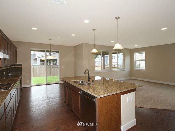 5th image of 8901 Buttercup Street SE #135