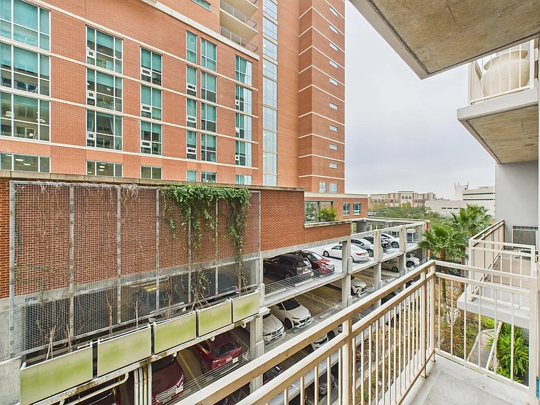 2520 Robinhood St #506 — Photo 15
