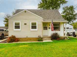 320 Goodrich Rd, Bellevue, OH 44811