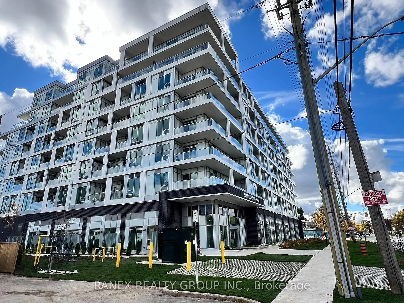 2 bed, $2,700 — Photo 2