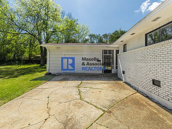 5th image of 1605 Wilhurst St