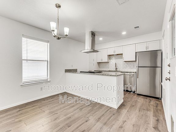 3rd image of 638 Ridgeline Dr