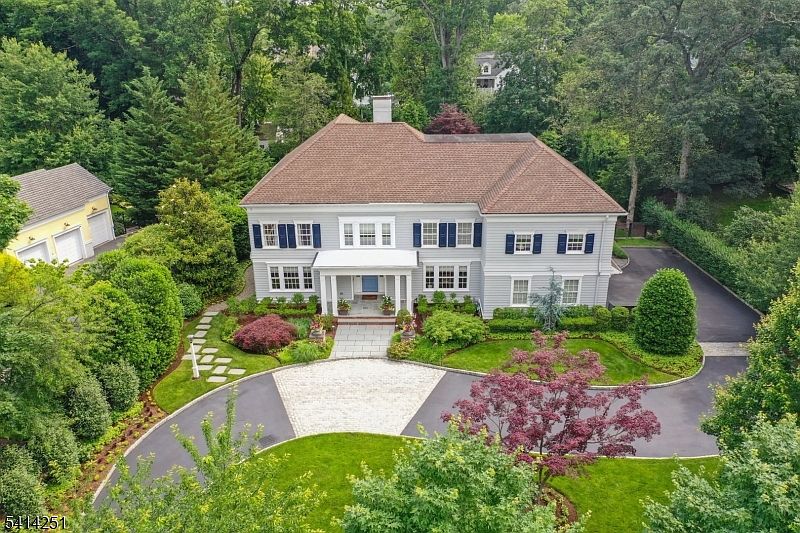 1st image of 115 Woodland Ave