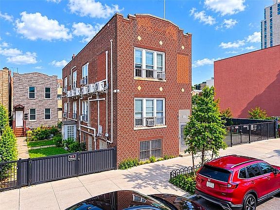 4th image of 2869 W 16th St