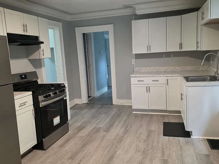 1008 N Townsend St #3 — Photo 1