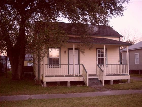 1st image of 2352 Cypress St