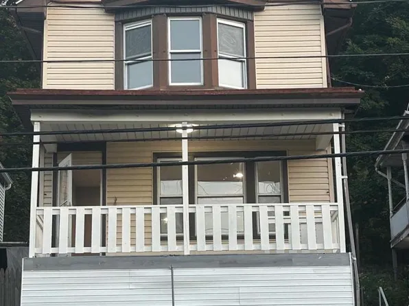 335 N Nichols St, Pottsville, PA 17901