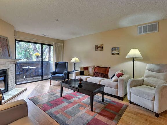3rd image of 1618 La Terrace Cir #18