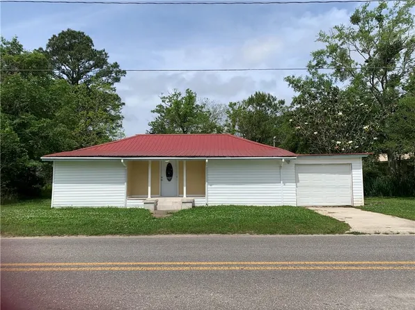 13870 Railroad St, Bayou La Batre, AL 36509
