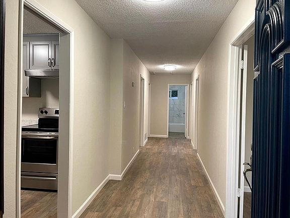4th image of 1610 Flower Garden Ln