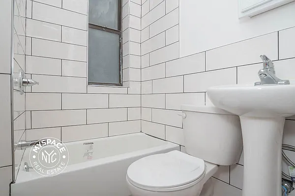 Rented by MySpaceNYC | media 12