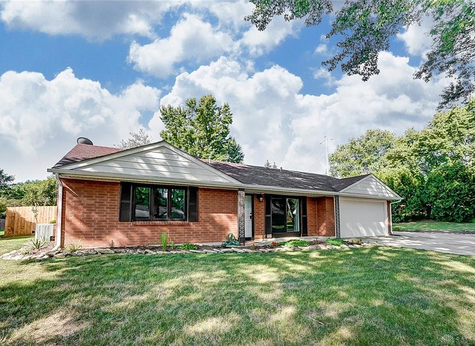 1st image of 4495 Knob Hill Dr