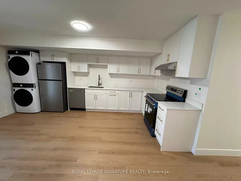 53 Bishop Ave #4 — Photo 20