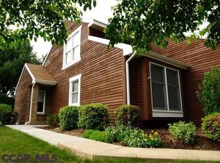 1897 Huntington Ln, State College, PA 16803