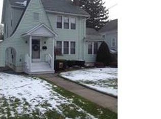 711 Scarboro Dr, Syracuse, NY 13209