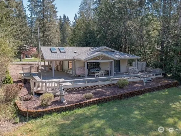 70 N Fairway Drive E, Hoodsport, WA 98548