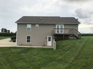 95 Lancaster Rd, Vine Grove, KY 40175